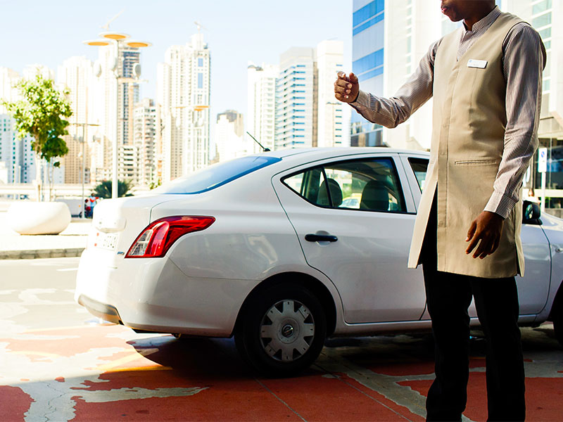 Top 10 Signs Your Car Needs Immediate Repair in Dubai