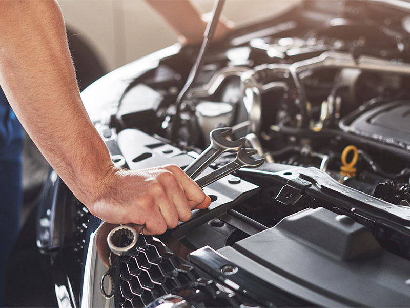 Why Timely Engine Servicing Is Crucial for Dubai Drivers